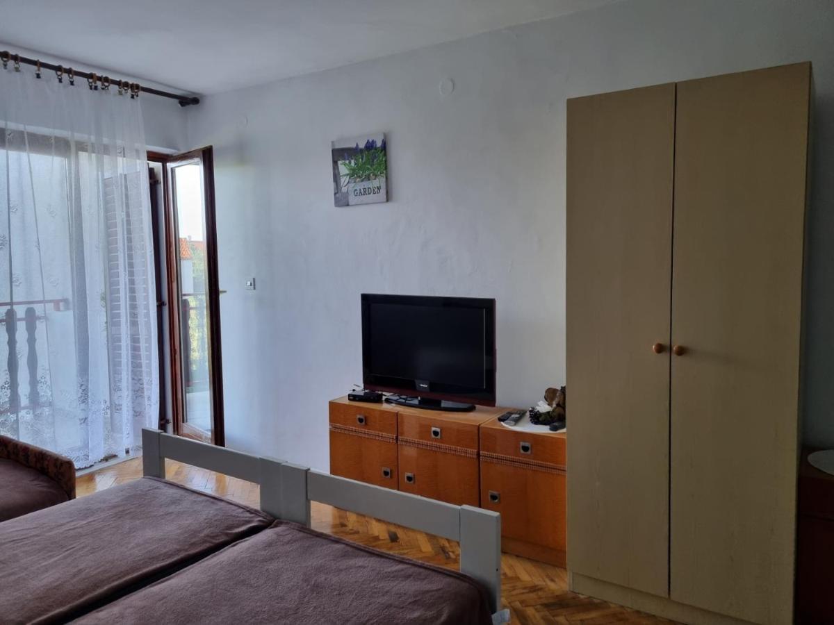 Apartman Mataija Apartment Нови Винодолски Екстериор снимка